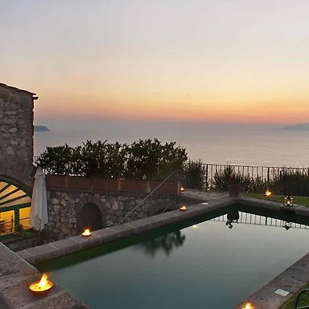 Sorrento Sleeps 11 Pool Air Con Wifi *